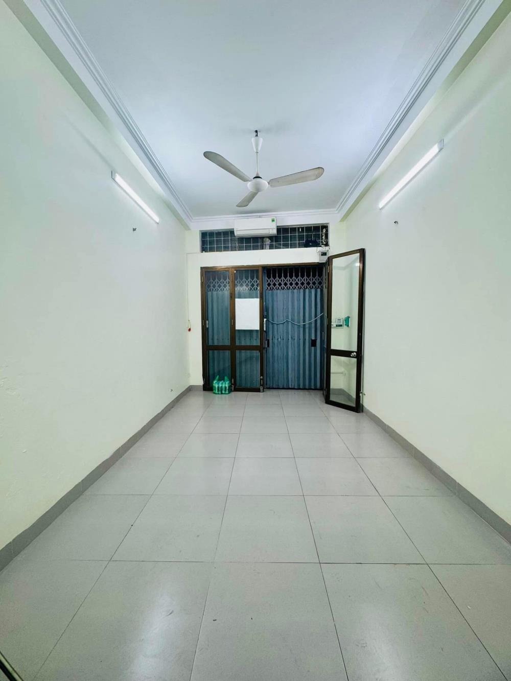Bán Nhà Phố Minh Khai, Hai Bà Trưng: 50m², 4 Tầng, Giá 14.5 Tỷ - Pháp Lý Chuẩn