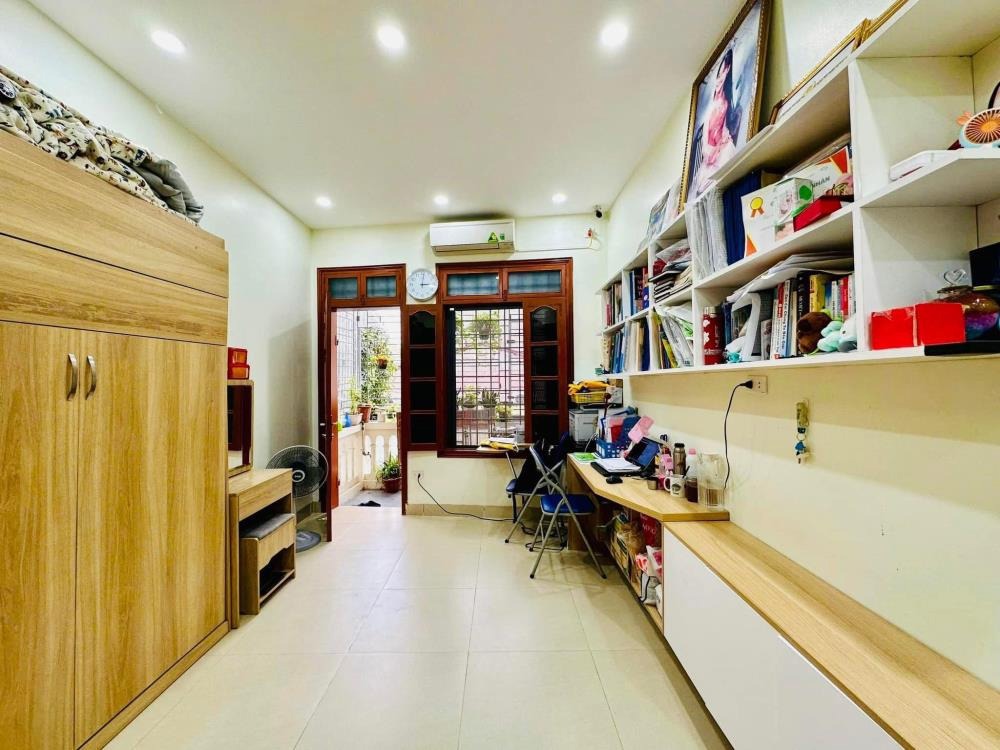 Bán Nhà Phố Minh Khai, Hai Bà Trưng: 50m², 4 Tầng, Giá 14.5 Tỷ - Pháp Lý Chuẩn