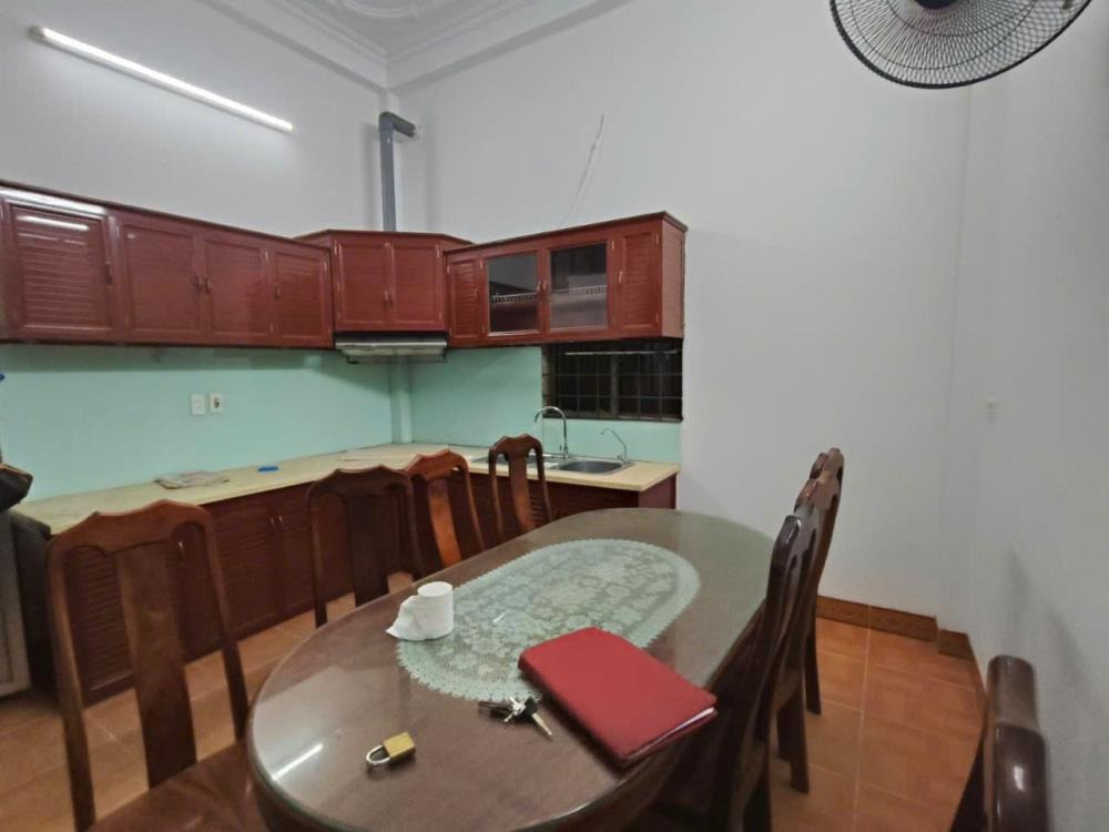 Bán nhà Vĩnh Hưng - Ô tô vào nhà - Giá 8.3 tỷ (Giảm 160tr)