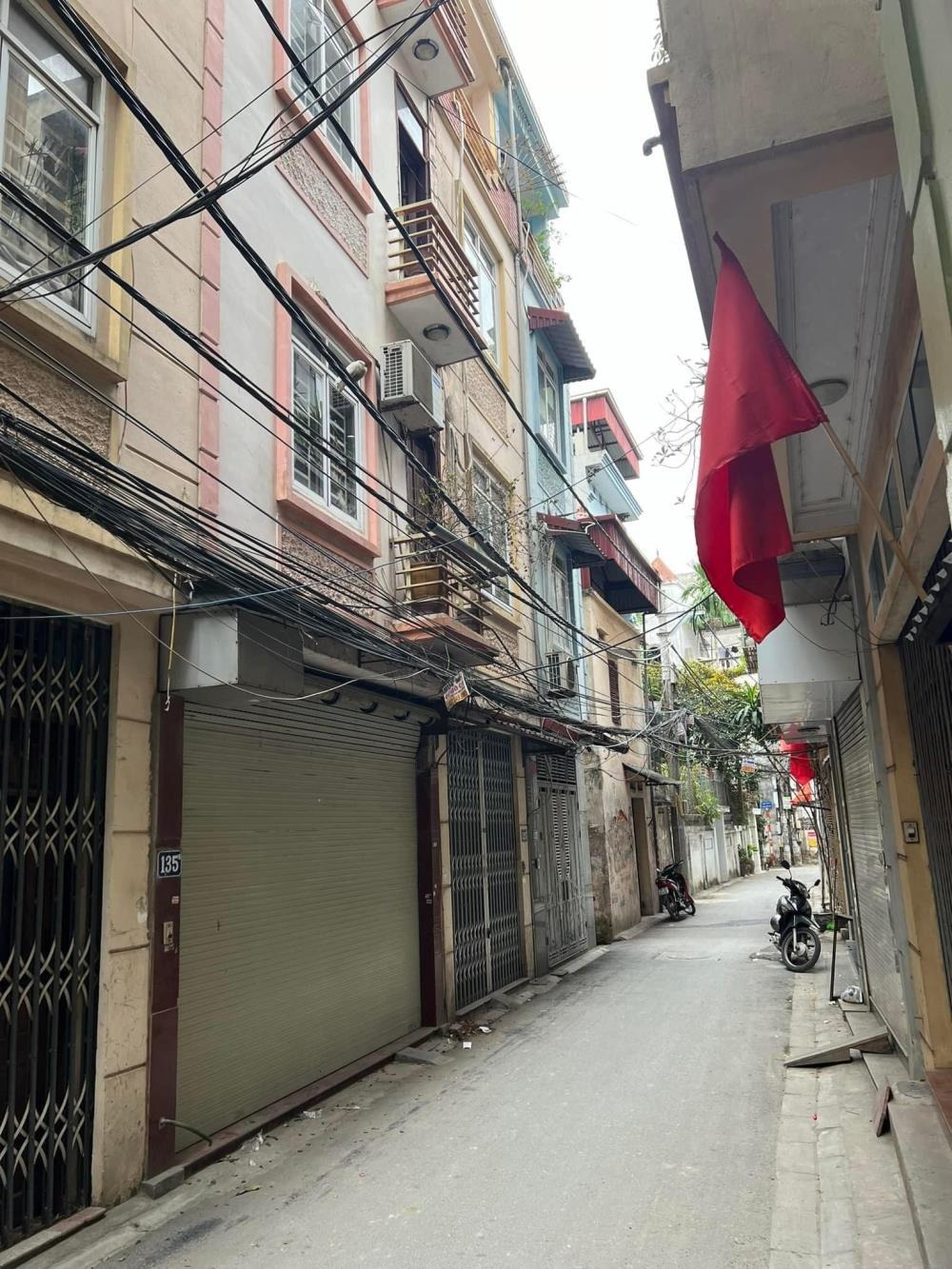 Bán Nhà Phố Trương Định, Hoàng Mai: 41m2, 5 Tầng, Giá 8.8 Tỷ - Vị Trí Đắc Địa