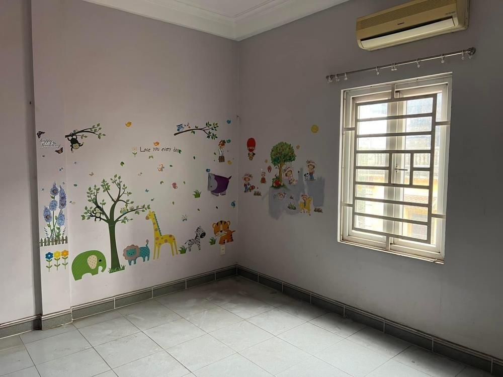 Bán Nhà Phố Trương Định, Hoàng Mai: 41m2, 5 Tầng, Giá 8.8 Tỷ - Vị Trí Đắc Địa