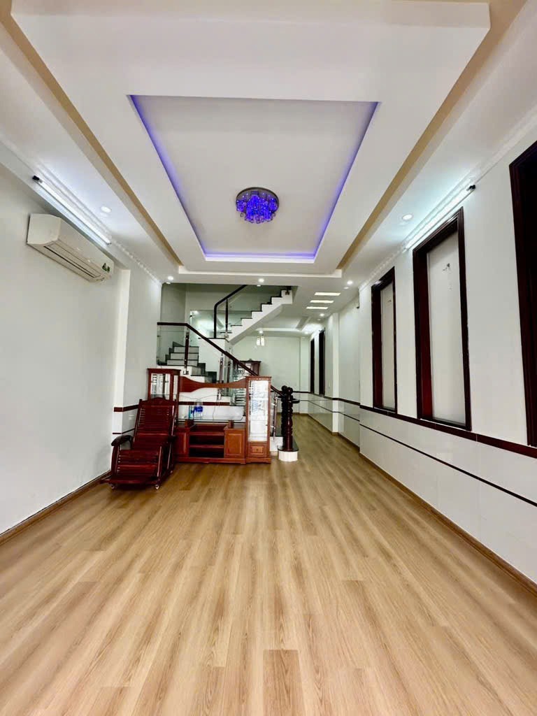 Nhà HXT Quay Đầu - Tân Hòa 2 - Hiệp Phú - Quận 9 - 4.5x15m - 3 Tầng - 7.9 Tỷ
