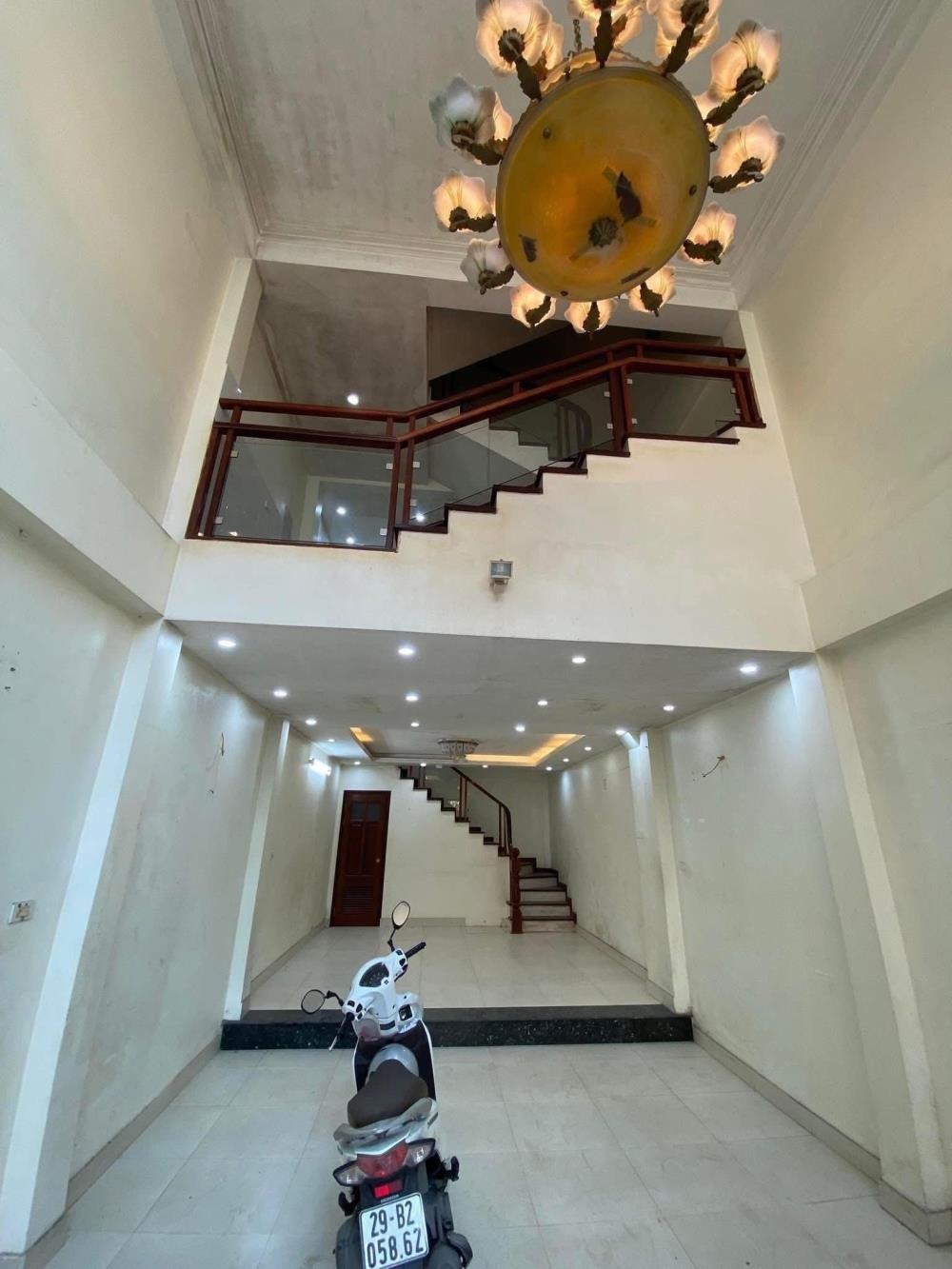Bán Nhà Tây Hồ - Vị Trí Đắc Địa, Giá Tốt - MR Đạt 0365676668