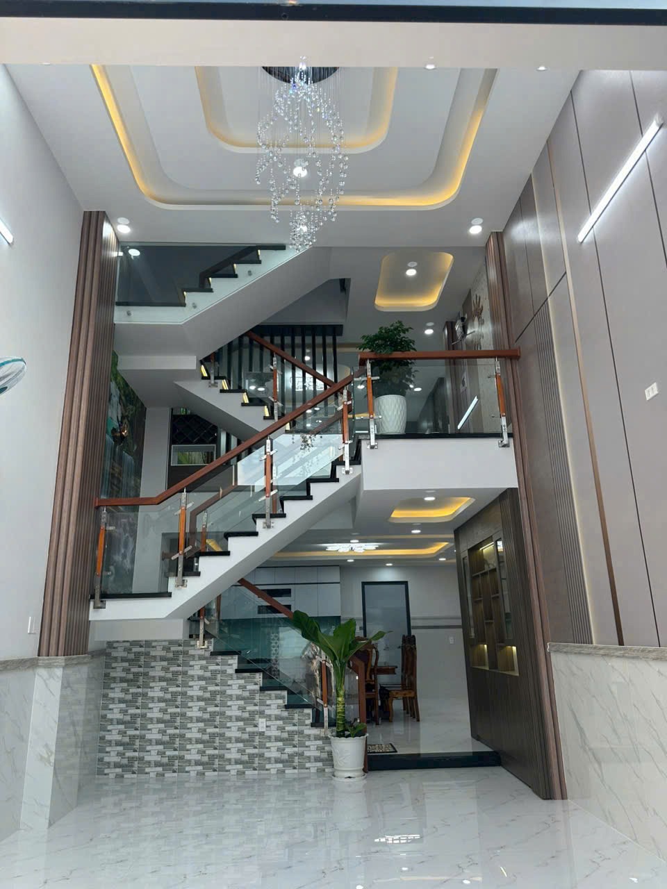 Bình Chánh: Nhà 900 triệu - Sổ Hồng Riêng - Sang Tên Ngay