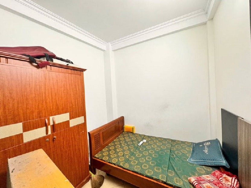 Bán nhà Lĩnh Nam - 31m² 5 Tầng - Full Đồ - Ô Tô Đỗ Cửa - Kinh Doanh - Giá Tốt