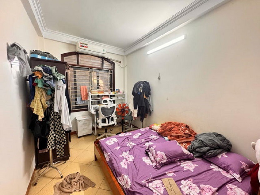Bán nhà Lĩnh Nam - 31m² 5 Tầng - Full Đồ - Ô Tô Đỗ Cửa - Kinh Doanh - Giá Tốt