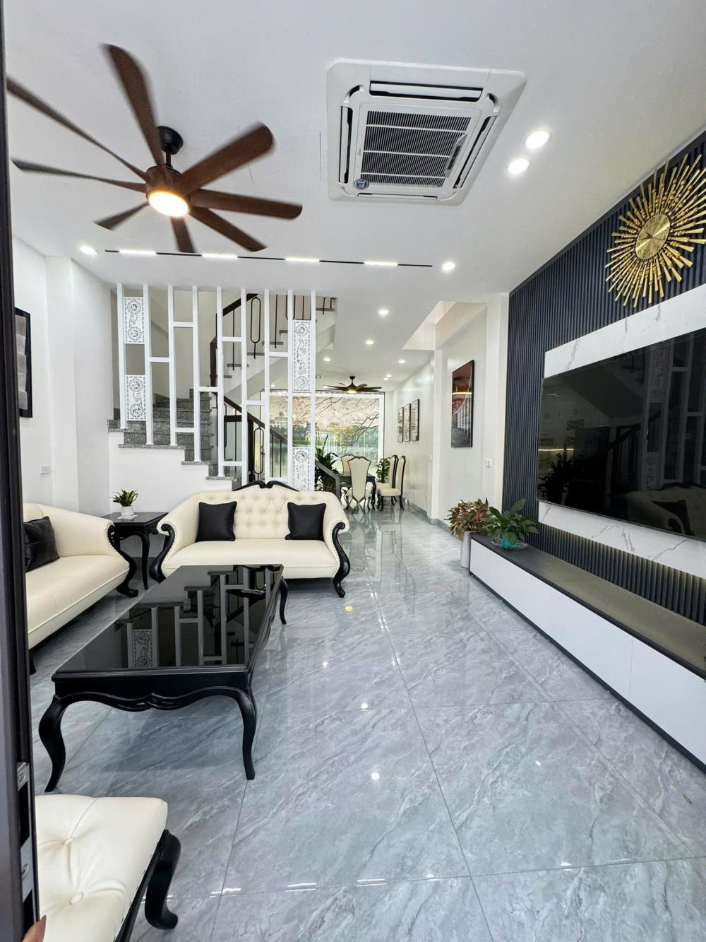 Bán nhà phố Lê Quý Đôn, Hai Bà Trưng: 55m2, 3 Tầng, Giá 11.95 Tỷ - Pháp Lý Chuẩn