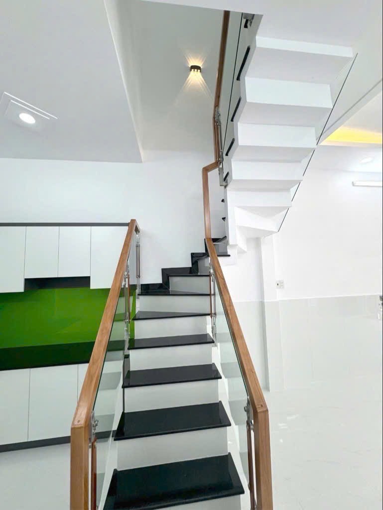 🏠 Nhà Đẹp Giá Rẻ Bình Tân: Hẻm Xe Hơi, 4.2 Tỷ
