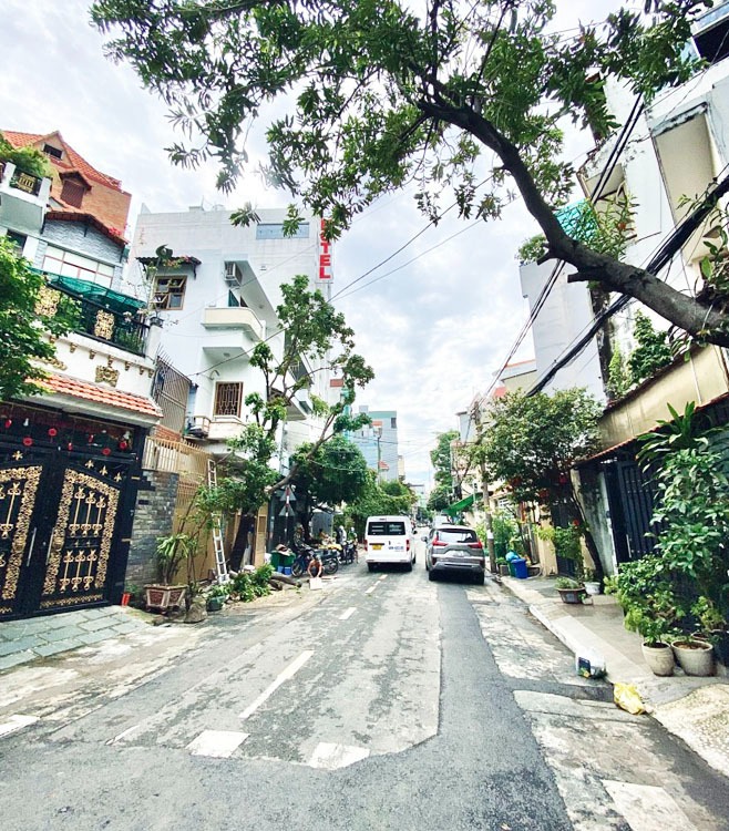Nhà 5 Tầng, Hẻm Xe Tải Tân Bình: Vị Trí Đắc Địa - Giá Tốt Nhất