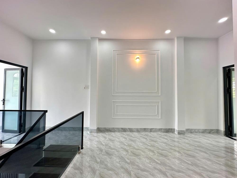 Nhà Bình Chánh 120m2, 1 Trệt 1 Lầu, Giá 2.7 Tỷ - Vị Trí Đắc Địa