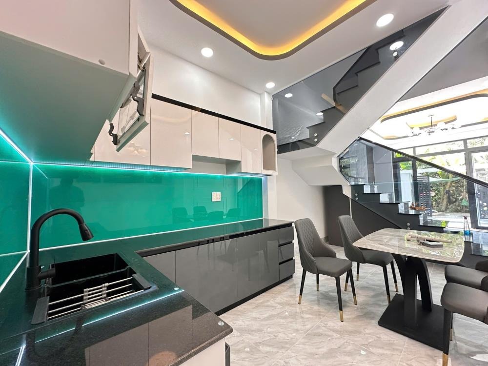 Nhà Bình Chánh 120m2, 1 Trệt 1 Lầu, Giá 2.7 Tỷ - Vị Trí Đắc Địa