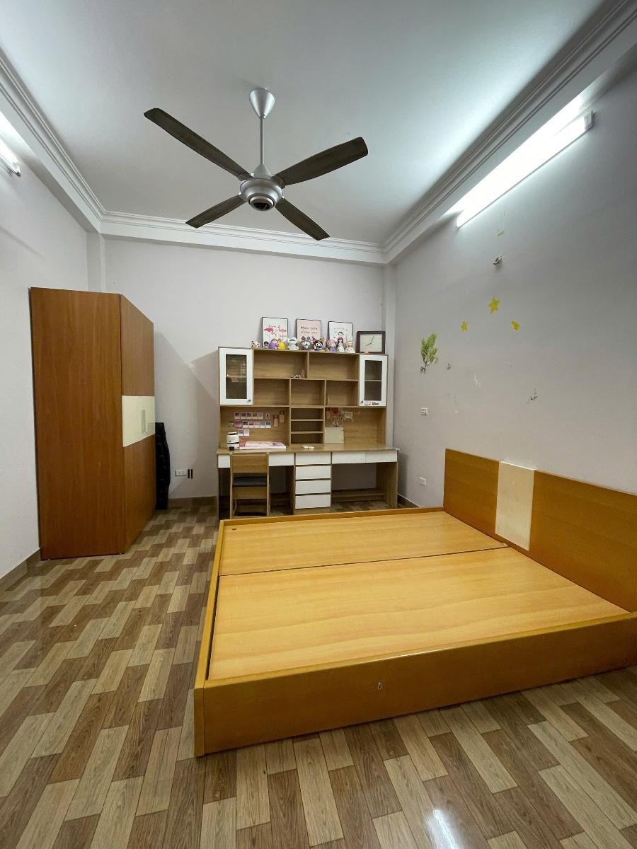 Nhà Phố Góc, 5 Tầng, Ngõ Rộng Nguyễn Thị Định - Kinh Doanh Sầm Uất