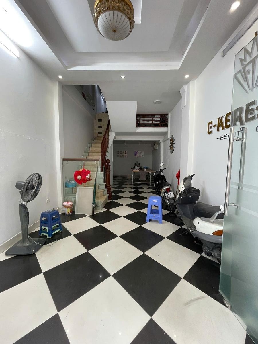 Nhà Phố Góc, 5 Tầng, Ngõ Rộng Nguyễn Thị Định - Kinh Doanh Sầm Uất