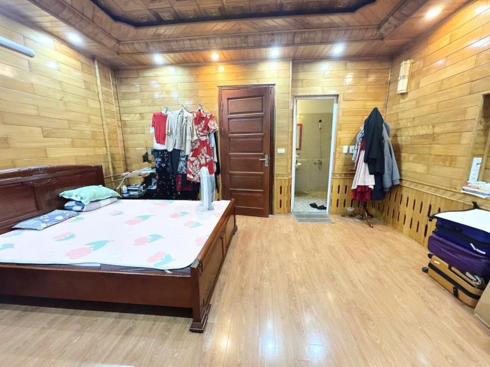 Nhà phân lô Nguyễn Khánh Toàn - 5 Tầng, MT 5m, 7.35 tỷ - Vị trí đẹp