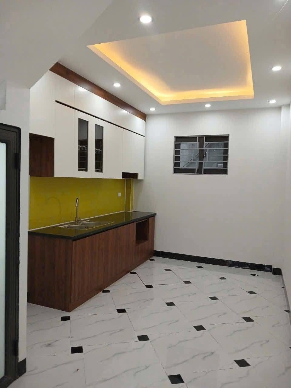Siêu phẩm 9 tỷ - Ngô Quyền, Hà Đông: Ô tô đỗ cửa, ở ngay