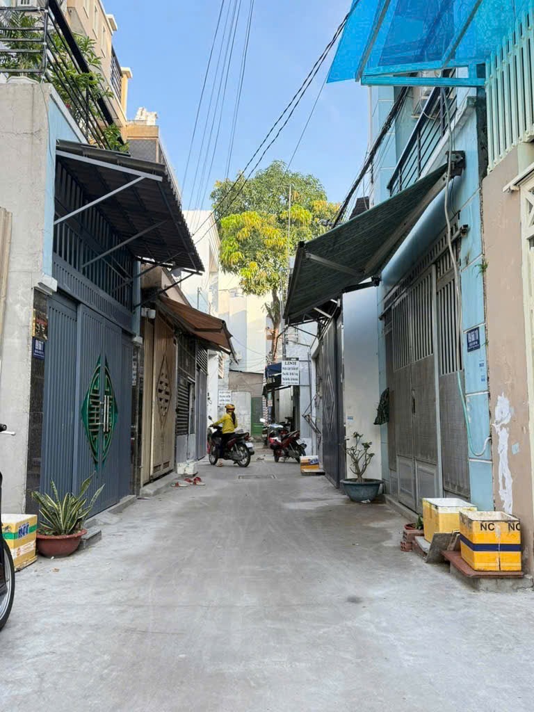 Nhà gần trường Nguyễn Hiền, Q12: 3.75 tỷ, 4.5x11m, 2 tầng