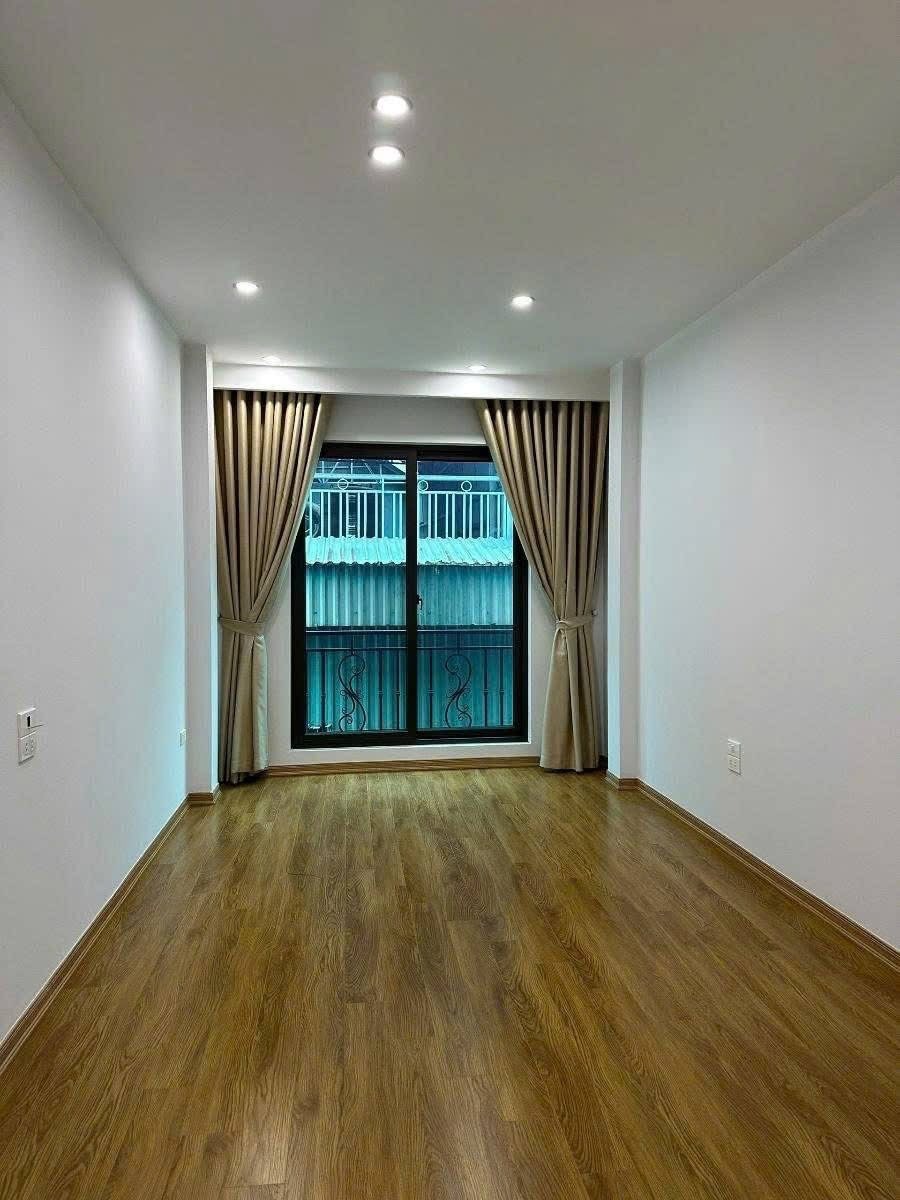Bán nhà phố Trần Phú, Hà Đông: Vị trí đẹp, ô tô đỗ cửa, giá 11 tỷ
