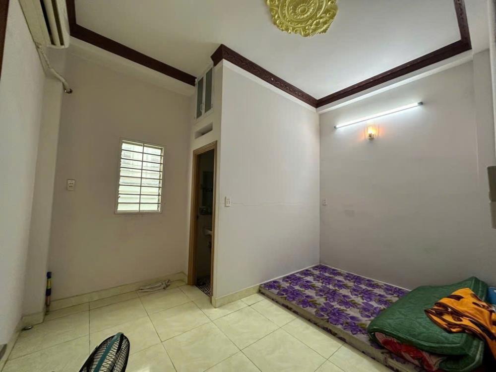Bán nhà phố Quận 8 - Đường Âu Dương Lân, vị trí đẹp, giá tốt