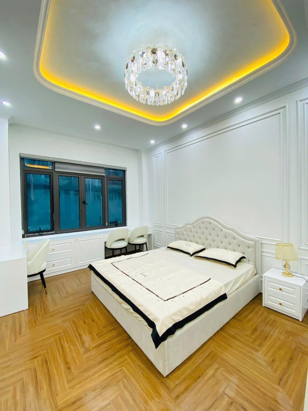Láng Trung 53m² - 4 Tầng - Mặt Tiền 4.1m - Lô Góc Trung Tâm Đống Đa - 14.2 Tỷ