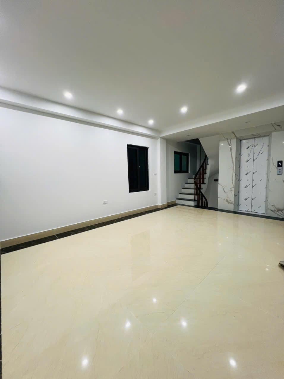Bán nhà Khương Đình, Thanh Xuân 40m2, 7 tầng, Full Nội Thất, Kinh Doanh