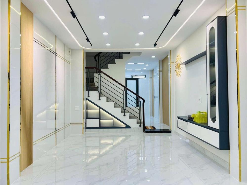 Nhà 5 Tầng 9 Phòng Ngủ Bình Thạnh: Cho Thuê/Bán - 8.3 Tỷ
