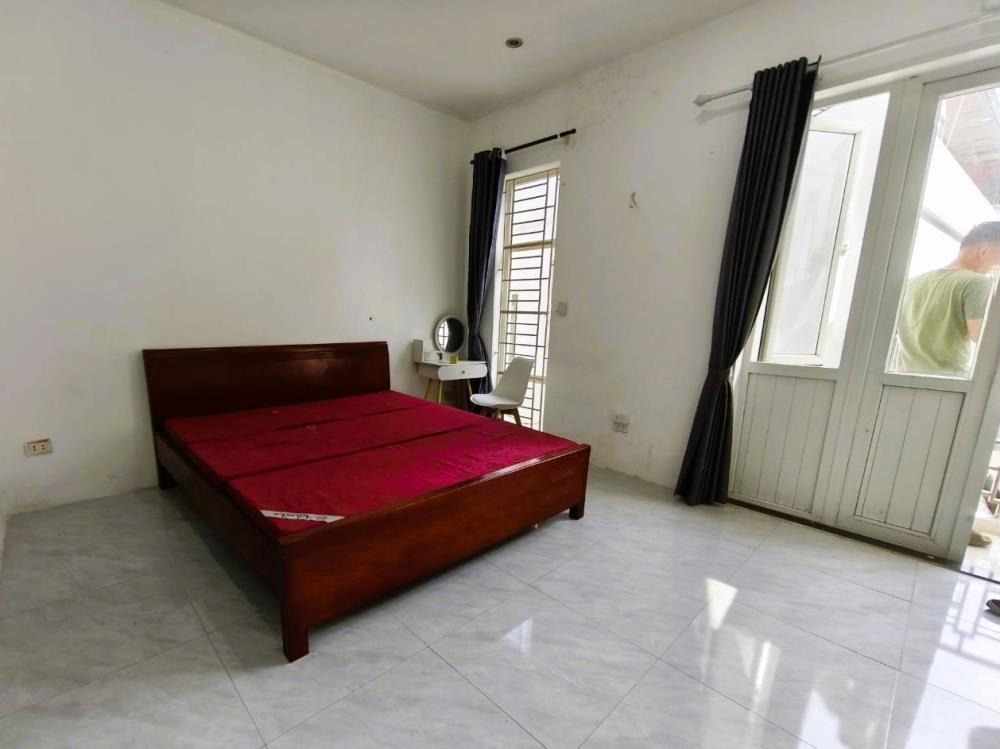 Nhà 6 Tầng, 9.6 Tỷ - Vị Trí Đắc Địa Lạc Long Quân, Tây Hồ