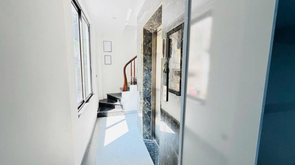 Bán nhà mặt ngõ Thái Hà, Đống Đa - 6 Tầng, Thang Máy, Ô Tô Gần