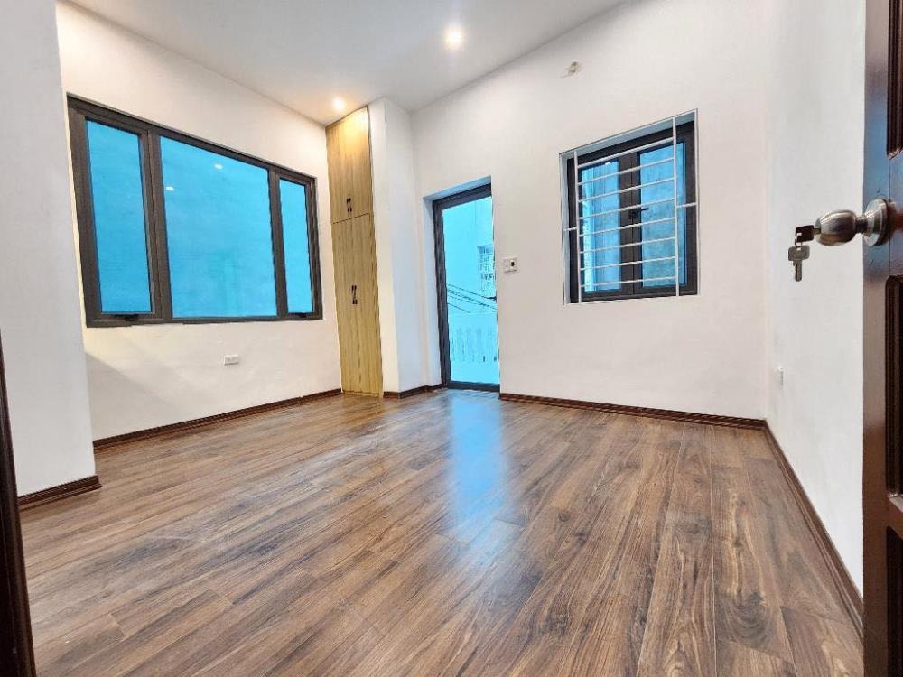 Nhà đẹp, giá tốt tại Hoàng Mai - Vị trí đắc địa, dân xây, sổ đỏ vuông