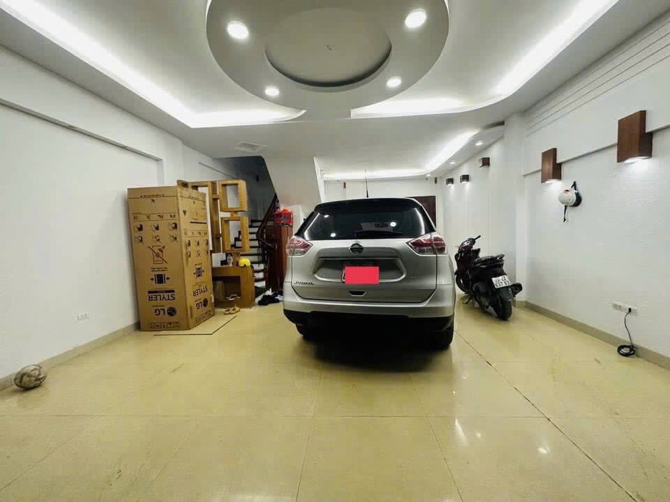 Bán nhà Thái Hà 63m2, 5 tầng, mặt tiền 6.6m, ô tô vào nhà, Đống Đa - Giá 20 tỷ