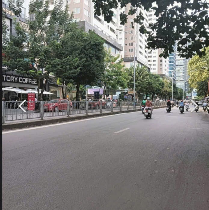Bán nhà phố Vũ Trọng Phụng, Quận Thanh Xuân - 81m2, 4 Tầng, Mặt Tiền Rộng, Giá 21 tỷ