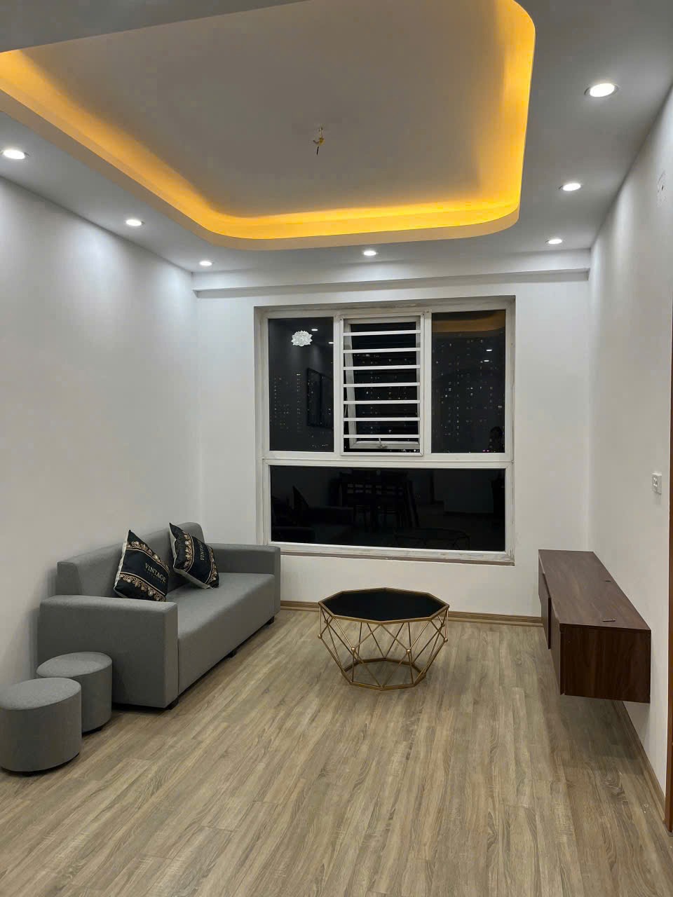 Bán Gấp Căn Hộ 2PN, 66m2, Chung Cư Thanh Hà, Giá Chỉ 2.4 Tỷ Full Đồ