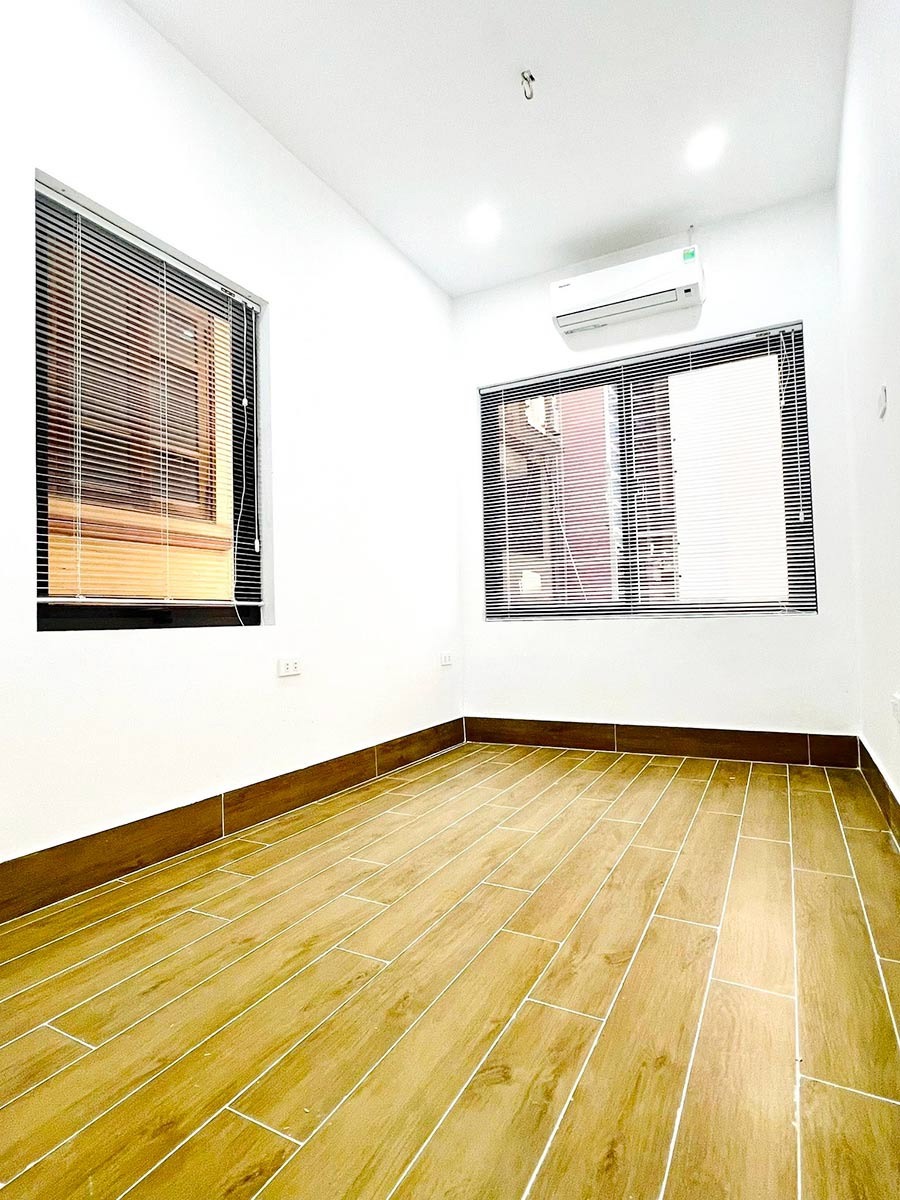Nhỉnh 4 tỷ có nhà nhỏ xinh Cát Linh | Lô góc, ngõ nông, 3 bước ra phố cổ