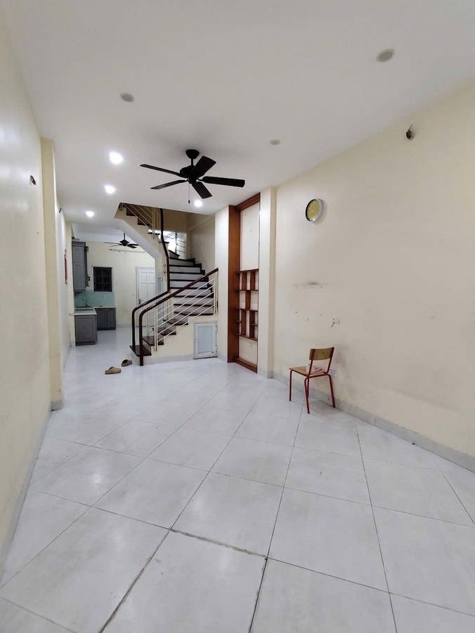 Bán nhà phố Thái Hà, Đống Đa - 50m2, 5 tầng, Ô tô vào nhà - 14.3 tỷ