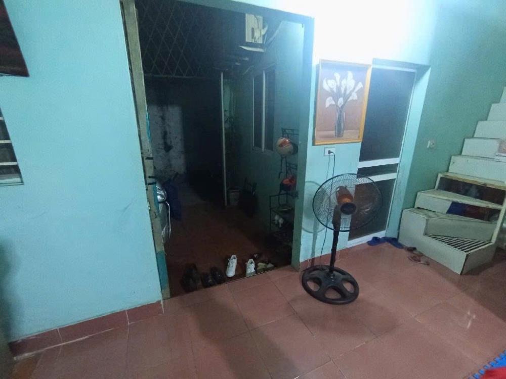 Bán Đất Tặng Nhà Đông Ngạc: 50m2, 2 Tầng, Mặt Tiền Rộng, Giá Tốt