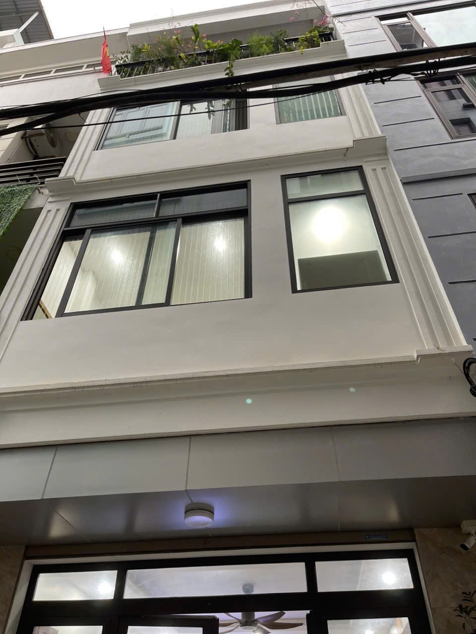 Bán nhà riêng 4PN, 4WC An Dương Vương, Tây Hồ - 11.4 tỷ