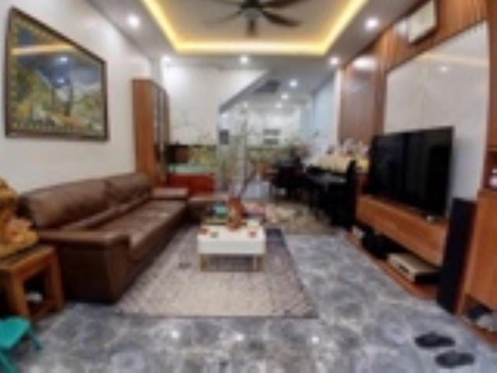 Bán nhà riêng 4PN, 4WC An Dương Vương, Tây Hồ - 11.4 tỷ