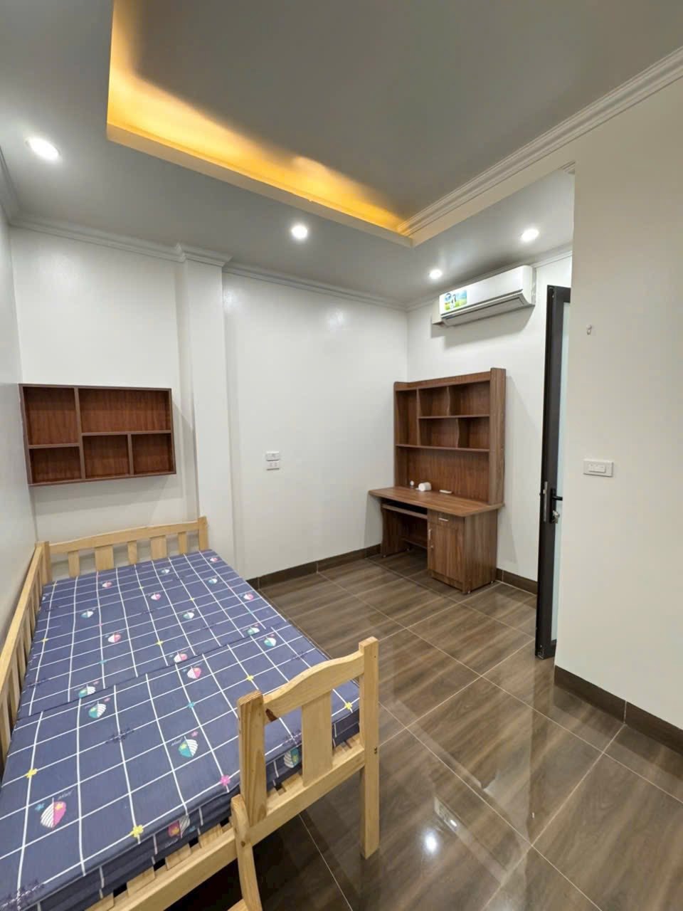 Bán nhà Hà Đông - Siêu phẩm 5 tầng, ô tô vào cửa, giá 8.9 tỷ