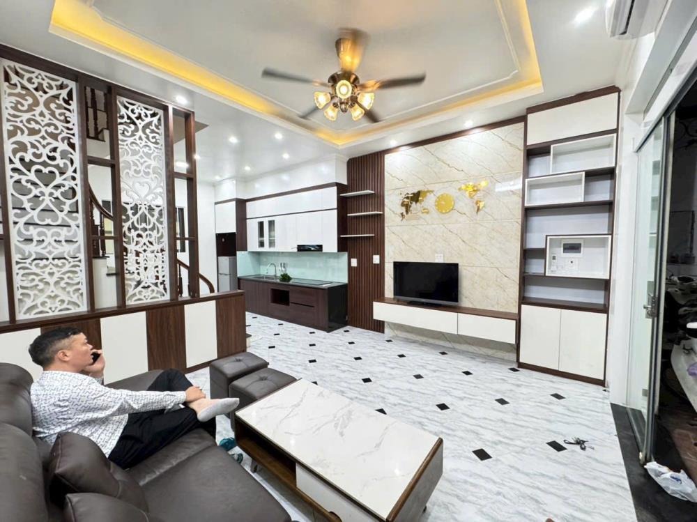 Bán nhà Hà Đông - Siêu phẩm 5 tầng, ô tô vào cửa, giá 8.9 tỷ
