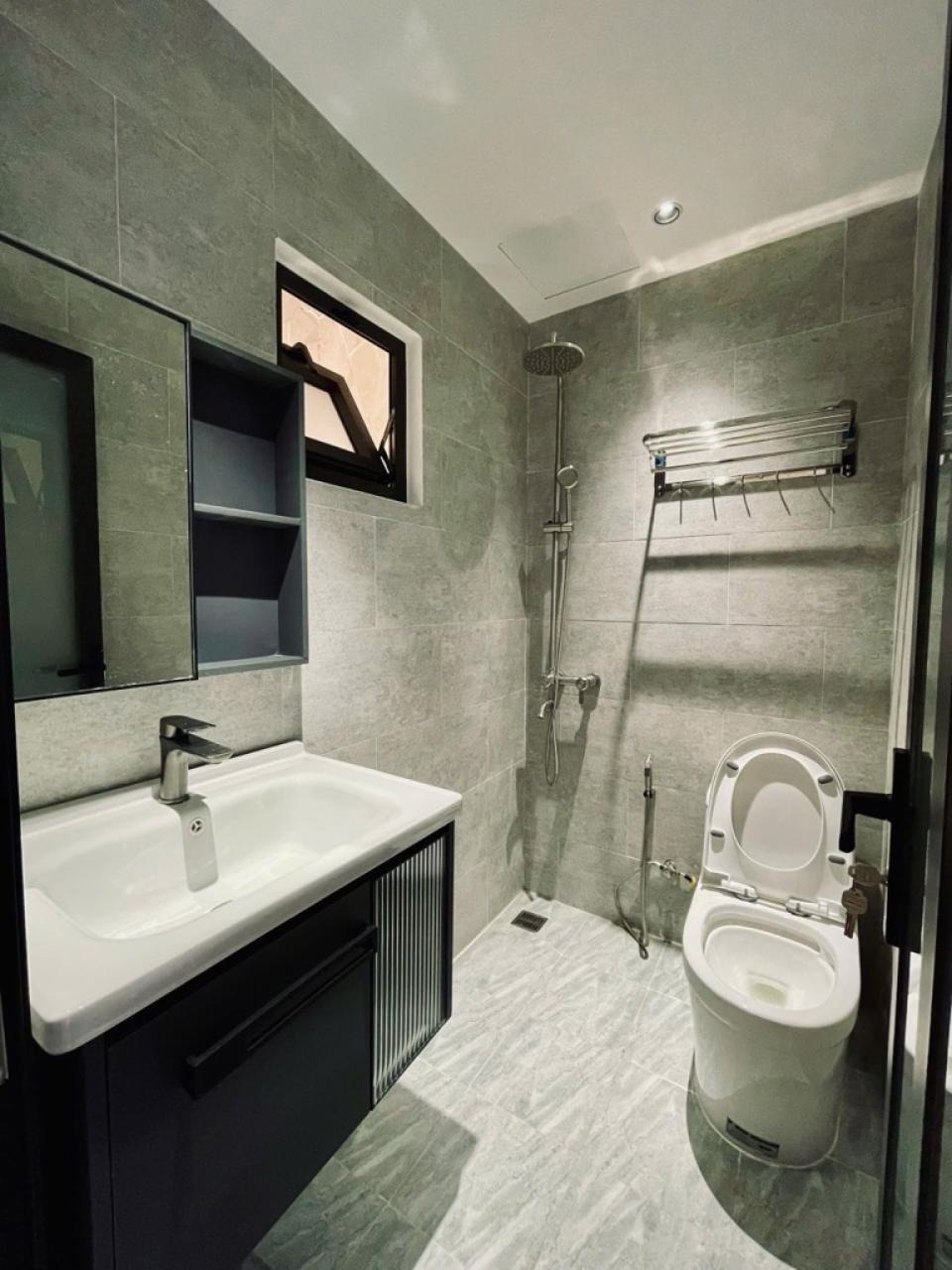 Biệt Thự Lê Hoàng Phái GV 193m2, 10x16m - 100% Giá Chỉ 19 Tỷ