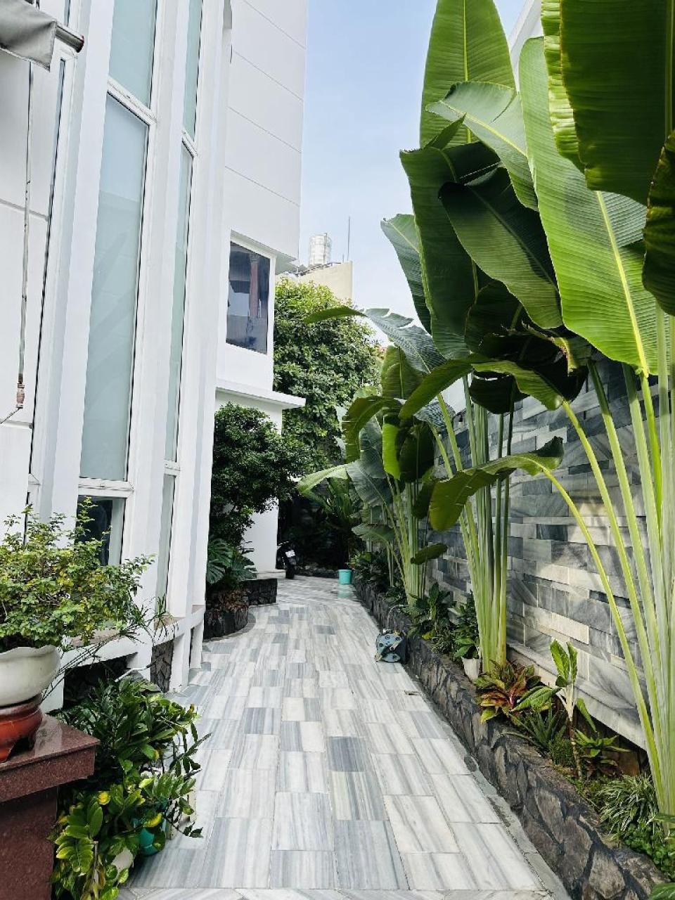 Biệt Thự Lê Hoàng Phái GV 193m2, 10x16m - 100% Giá Chỉ 19 Tỷ