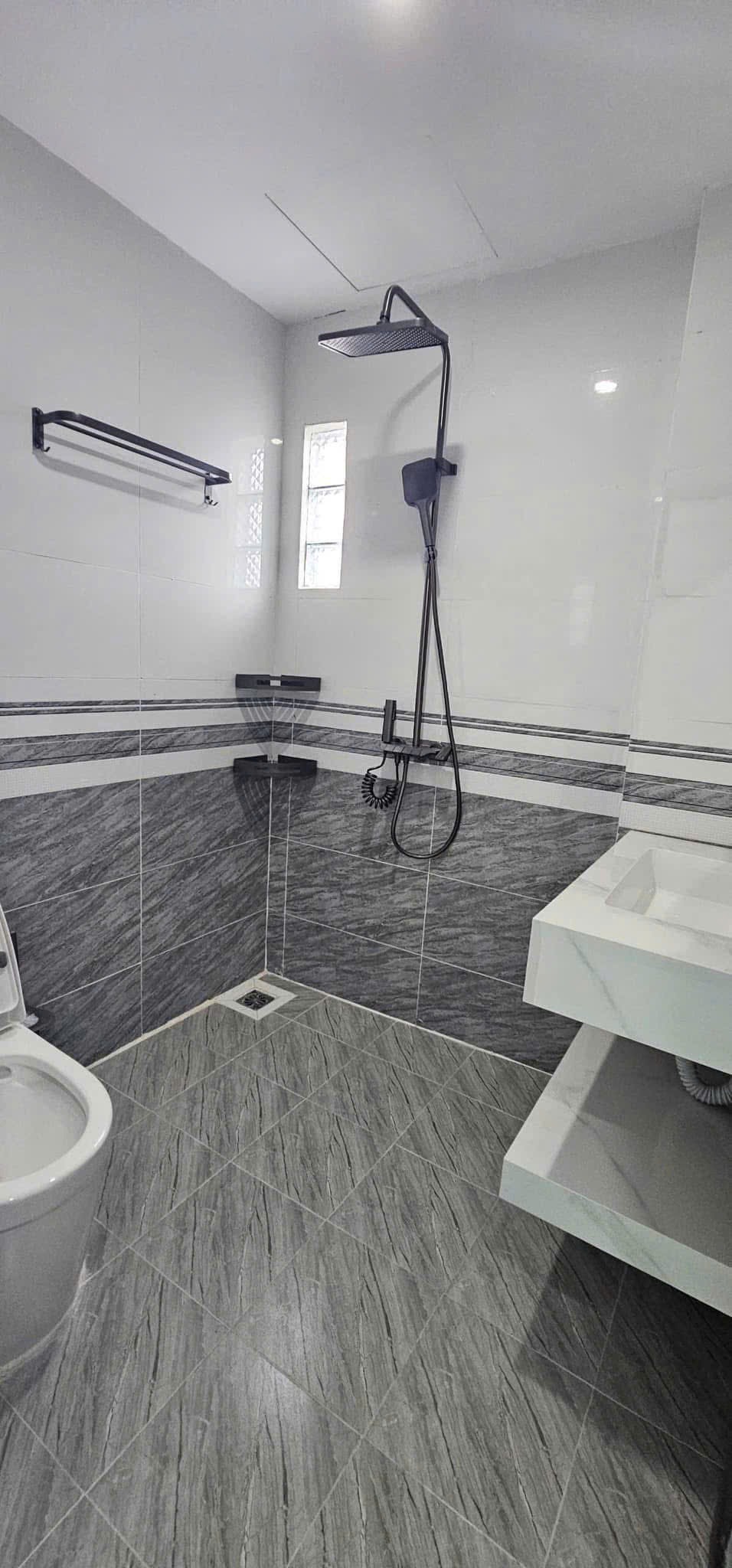 Nhà Dòng Tiền Hà Đông: Đầu Tư/Ở/Cho Thuê - 5.95 Tỷ, 7 Phòng, Ngõ 3 Gác