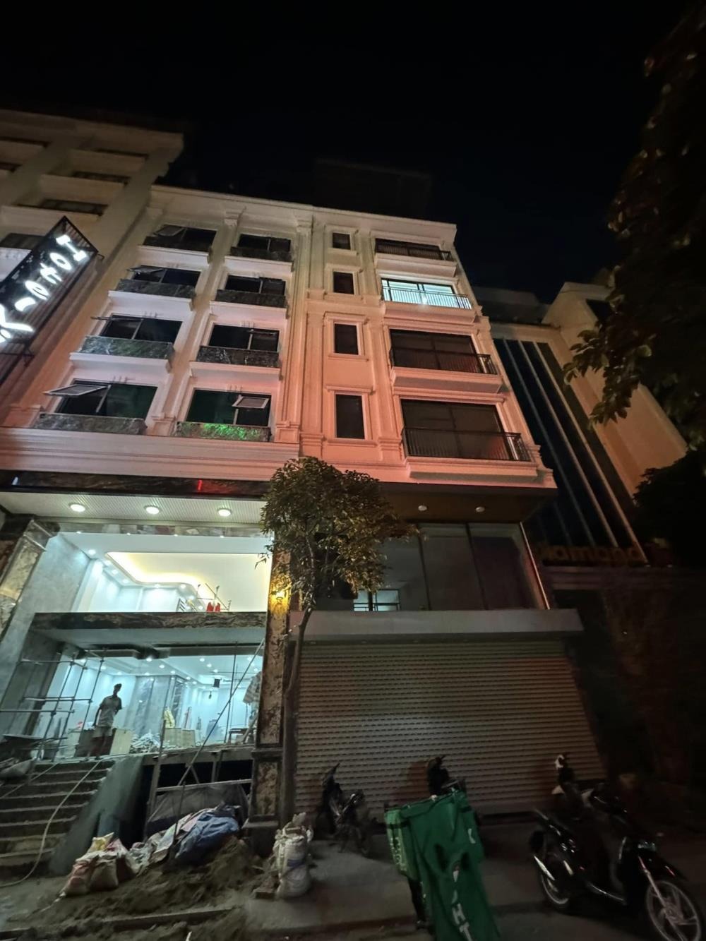 Khu Đô Thị Him Lam Vạn Phúc: Bán nhà 50m2, 7 Tầng, Mặt Tiền 5m, Giá Tốt