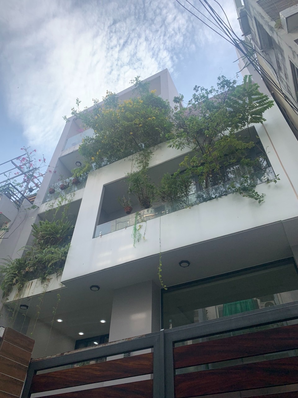 Vila Đẹp Phú Nhuận 190m2, 5 Tầng - Giá 31.5 Tỷ - 0987953195