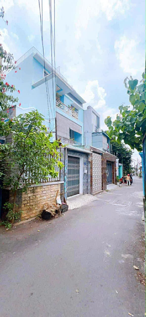 Nhà Mặt Tiền Quận 9 - 7.2 Tỷ - Ngay Vincom, Metro - Đầu Tư/Ở