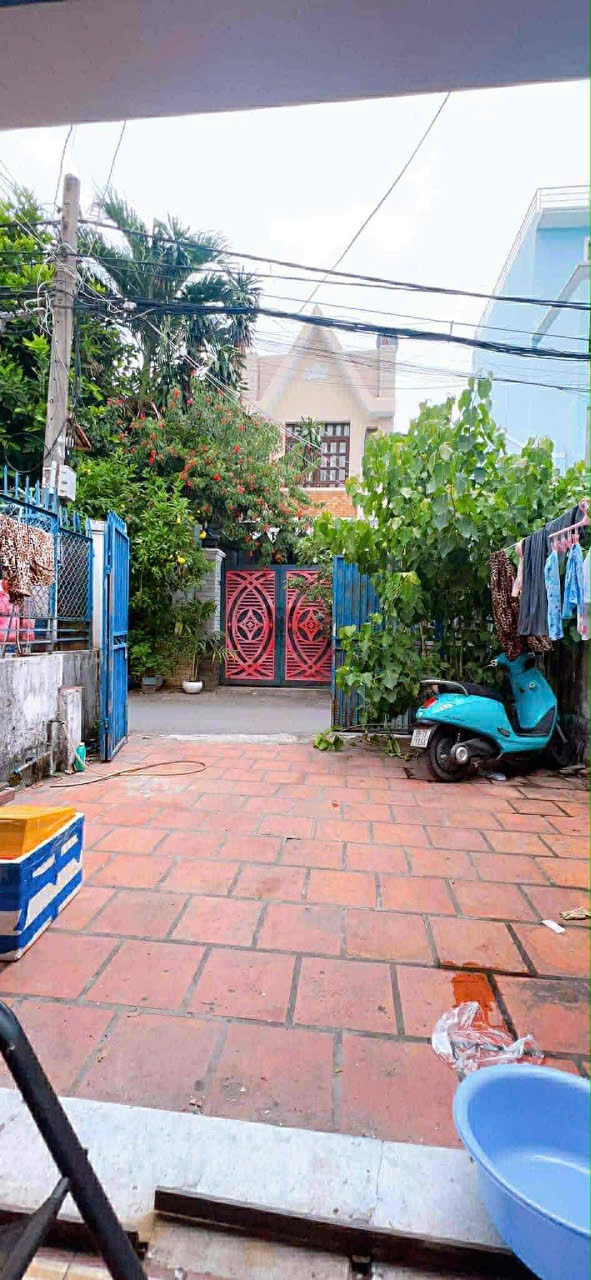 Nhà Mặt Tiền Quận 9 - 7.2 Tỷ - Ngay Vincom, Metro - Đầu Tư/Ở