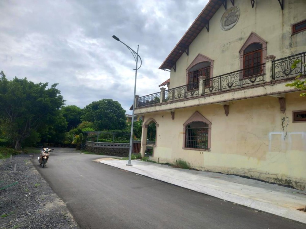 Biệt Thự View Sông Nở Hậu - Quốc Lộ 13, TD - 198m2, 10x24m - Giá 1x Tỷ