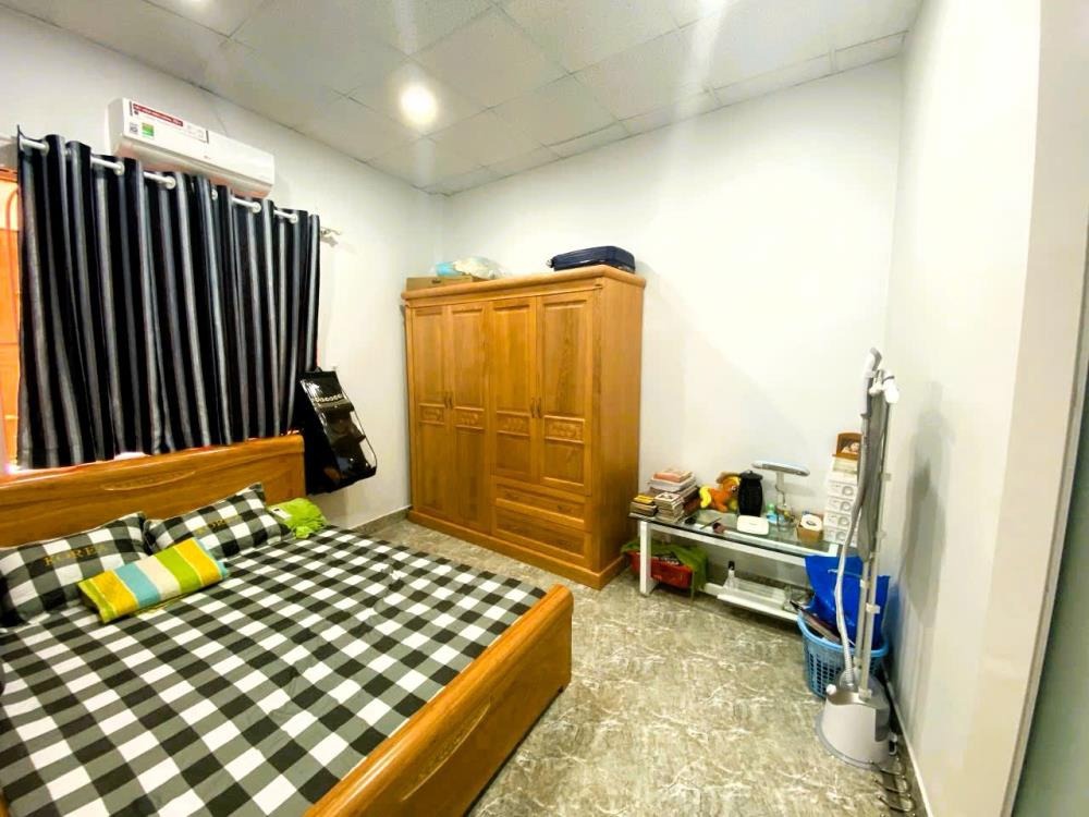 Bán Nhà 2 Mặt Tiền Đường 6, Linh Tây, Thủ Đức: 56m2, 2 Tầng, 5 Tỷ - Sổ Hồng Hoàn Công