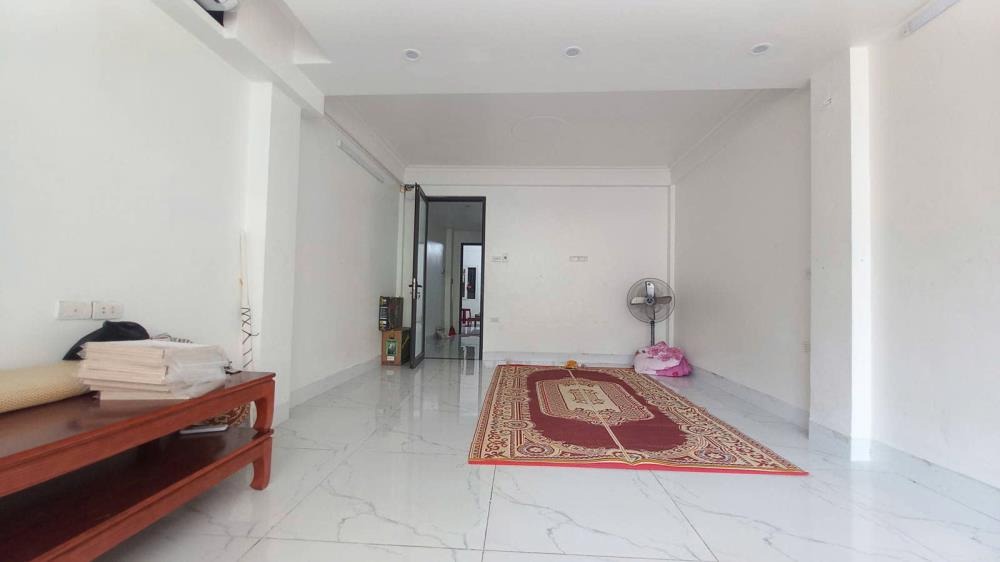 Bán Nhà Mặt Phố Thái Thịnh - 54m2, 6 Tầng, Mặt Tiền 4m - Giá 21 Tỷ