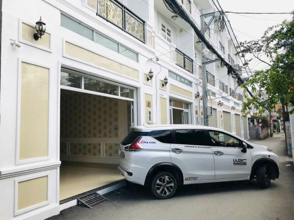 Nhà 3 Tầng Mới - Vị Trí Đắc Địa - Gần Chợ Bình Triệu - Giá 6.9 Tỷ