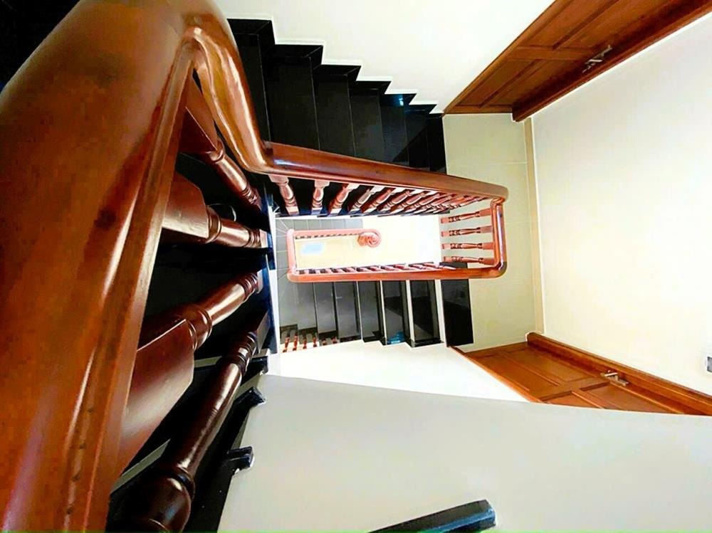 Nhà 3 Tầng Mới - Vị Trí Đắc Địa - Gần Chợ Bình Triệu - Giá 6.9 Tỷ